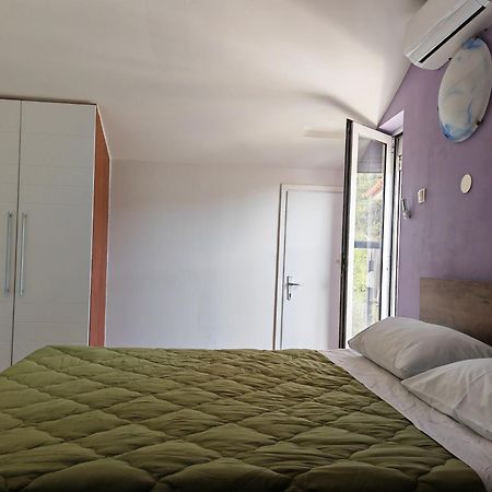 Holiday House "Villa Flora" Sibenik Exterior photo