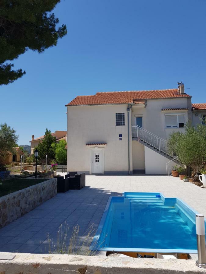 Holiday House "Villa Flora" Sibenik Exterior photo